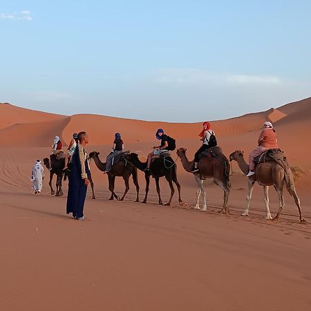 Riad Kasbah Le Touareg 메르주가 외부 사진
