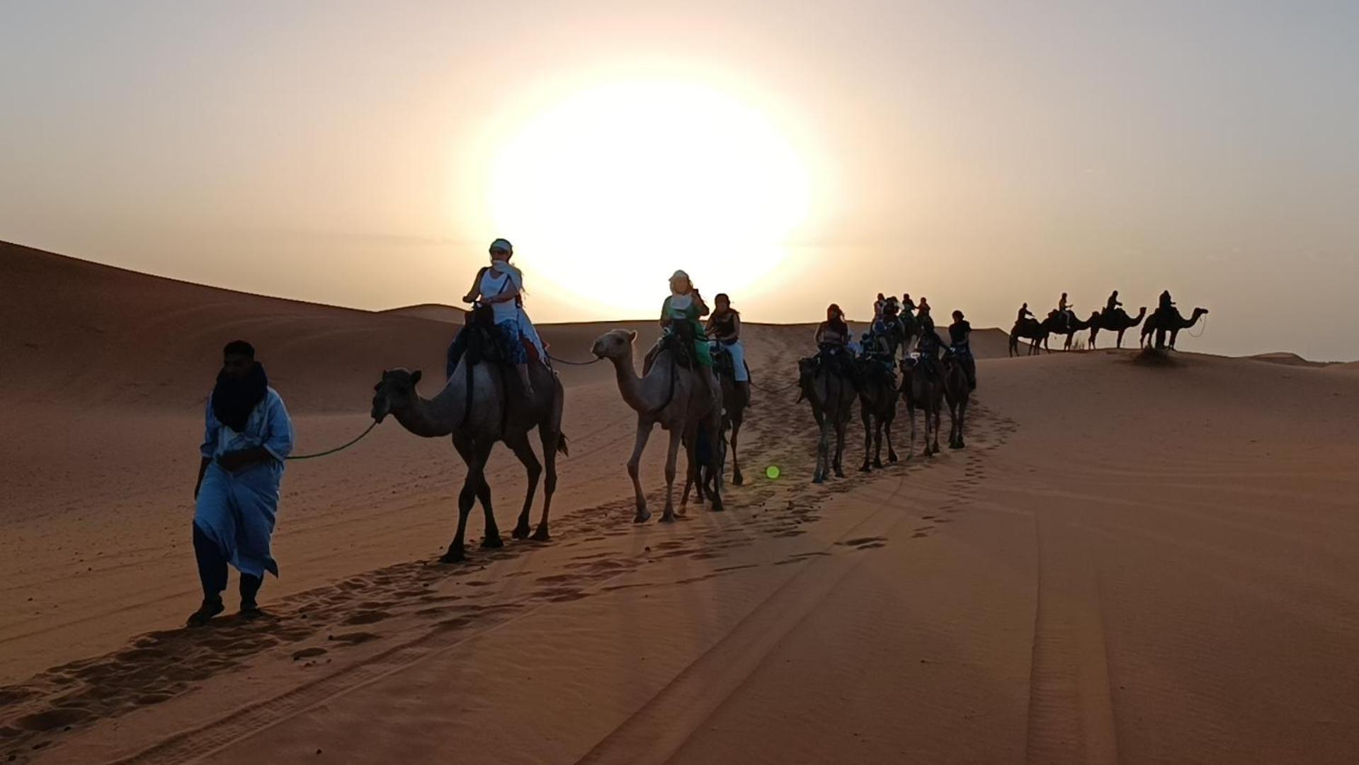 Riad Kasbah Le Touareg 메르주가 외부 사진